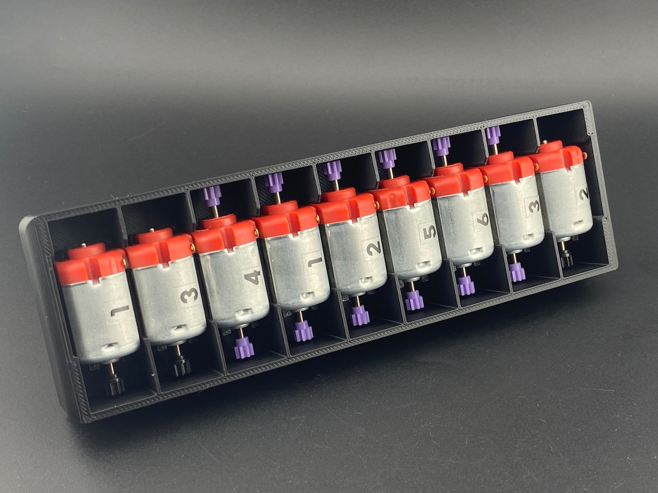 ミニ四駆130モーターストレージ　カラーをお選びください